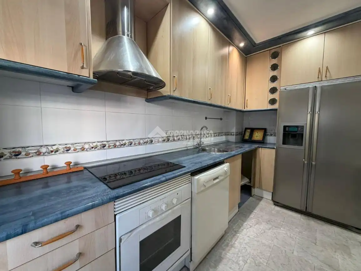 Casa adosada en venta en Av. de la Virgen de Loreto, Centro