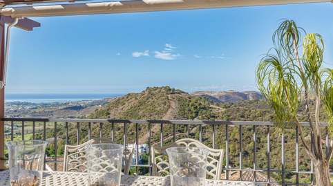 Foto 2 de Ático en venta en Urbanizacion Torre Esteril, 24, Los Arqueros - Puerto del Almendro, Benahavís