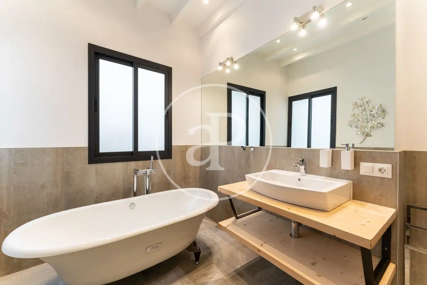 Badezimmer von Haus oder Chalet zum Verkauf in  Palma de Mallorca mit Klimaanlage, Heizung und Terrasse