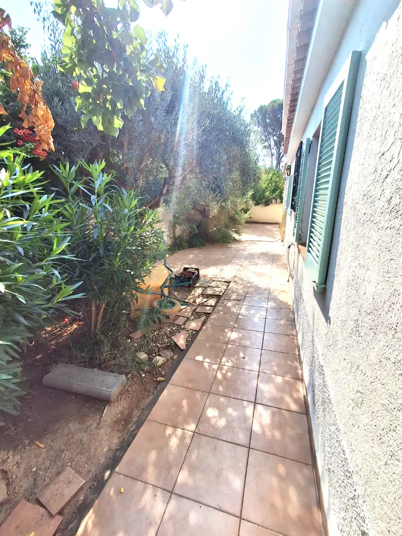 Jardí de Casa o xalet en venda en Mont-roig del Camp amb Aire condicionat, Jardí privat i Terrassa