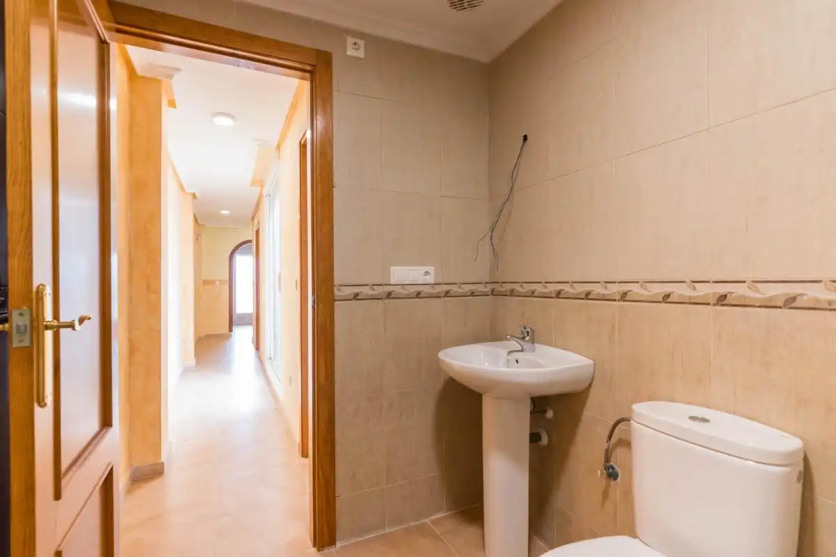 Baño de Piso en venta en Abanilla con Calefacción, Terraza y Balcón