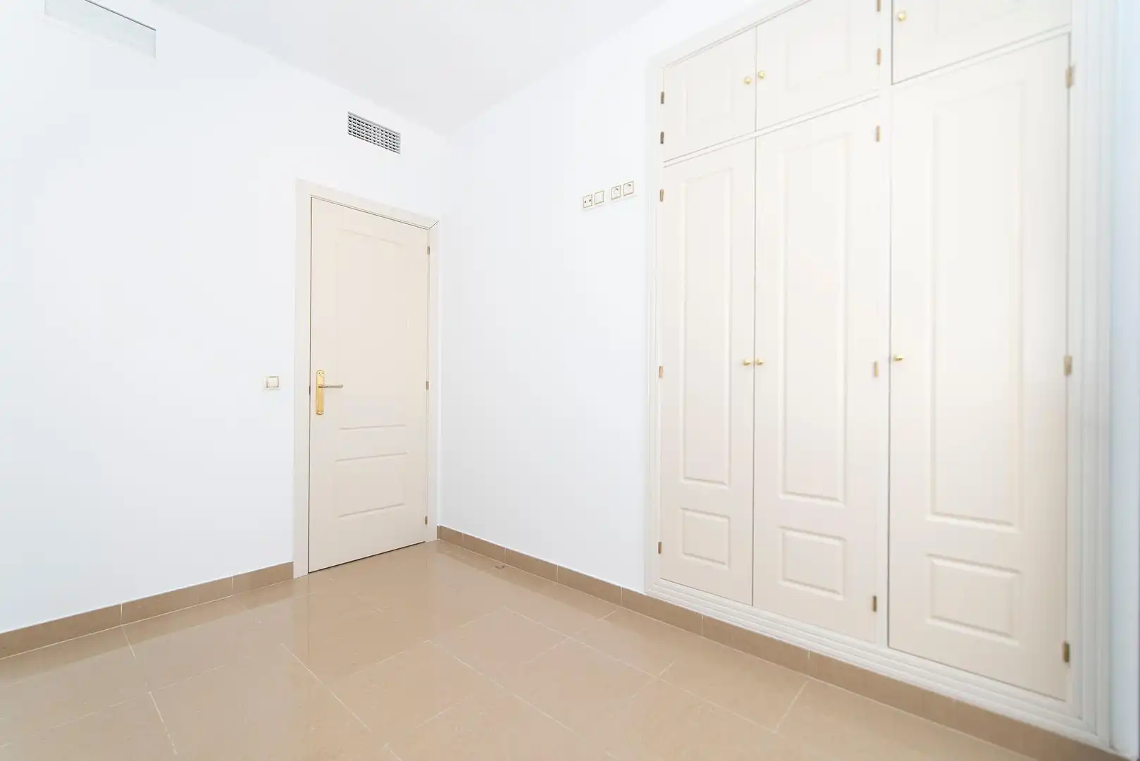Wohnung mit Terrasse zum Verkauf in Castillo de Cumb. Mayores 6, imagen 12