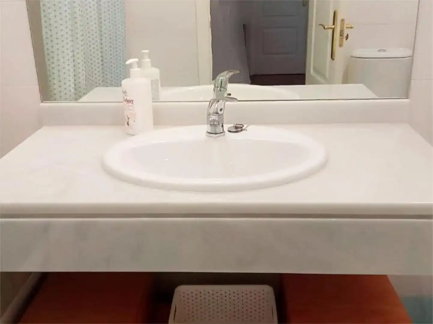 Bany de Dúplex per a compartir en Leganés amb Aire condicionat, Parquet i Moblat