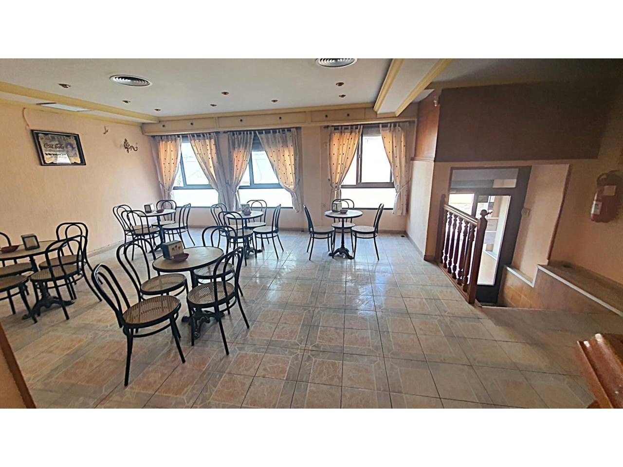 Premises for sale in Viator  with Alarm