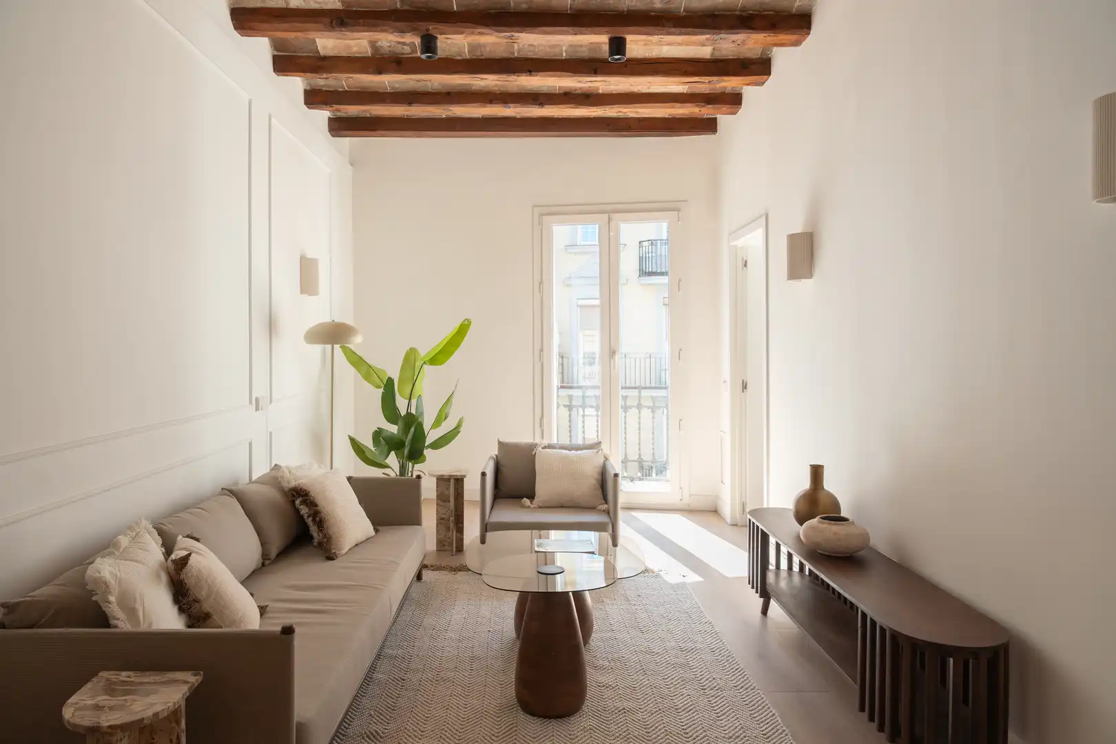 Appartamento con terrazza in vendita a Carrer Nou de la Rambla, 150, imagen 2