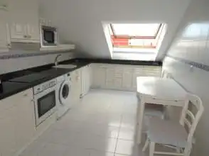 Küche von Wohnung zur Miete in Gijón  mit Heizung, Parkett und Möbliert