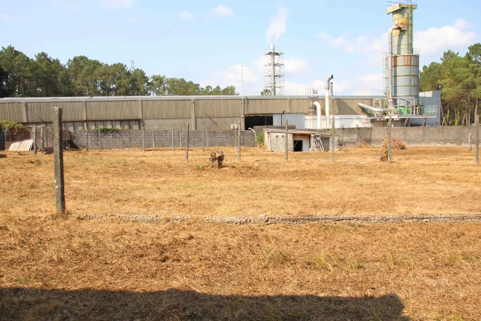 Nave industrial en venta en Brión