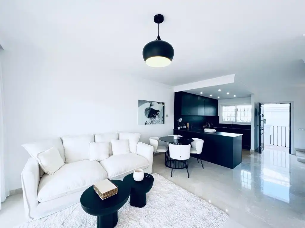 Apartament amb piscina en venda a Marbella Centro, imagen 2