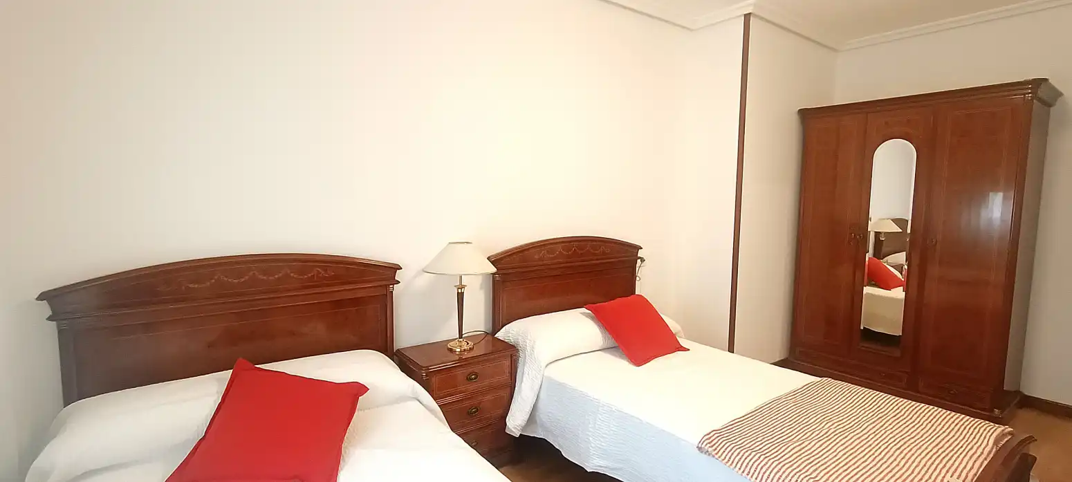 Bedroom of Flat for rent in Burlada / Burlata  with Heating, Parquet flooring and Terrace