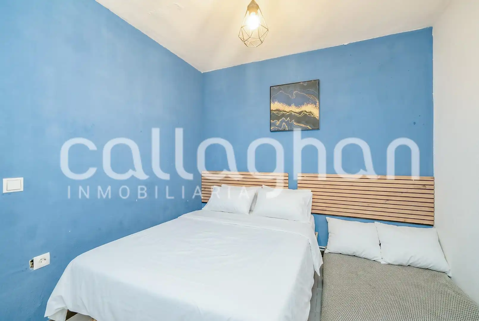 Dormitori de Casa adosada en venda en Sagunto / Sagunt amb Aire condicionat, Calefacció i Jardí privat