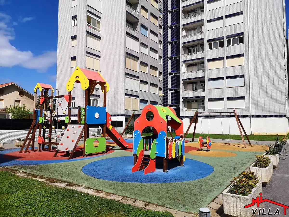 Exterior view of Flat for rent in Laredo  with Heating, Terrace and Furnished