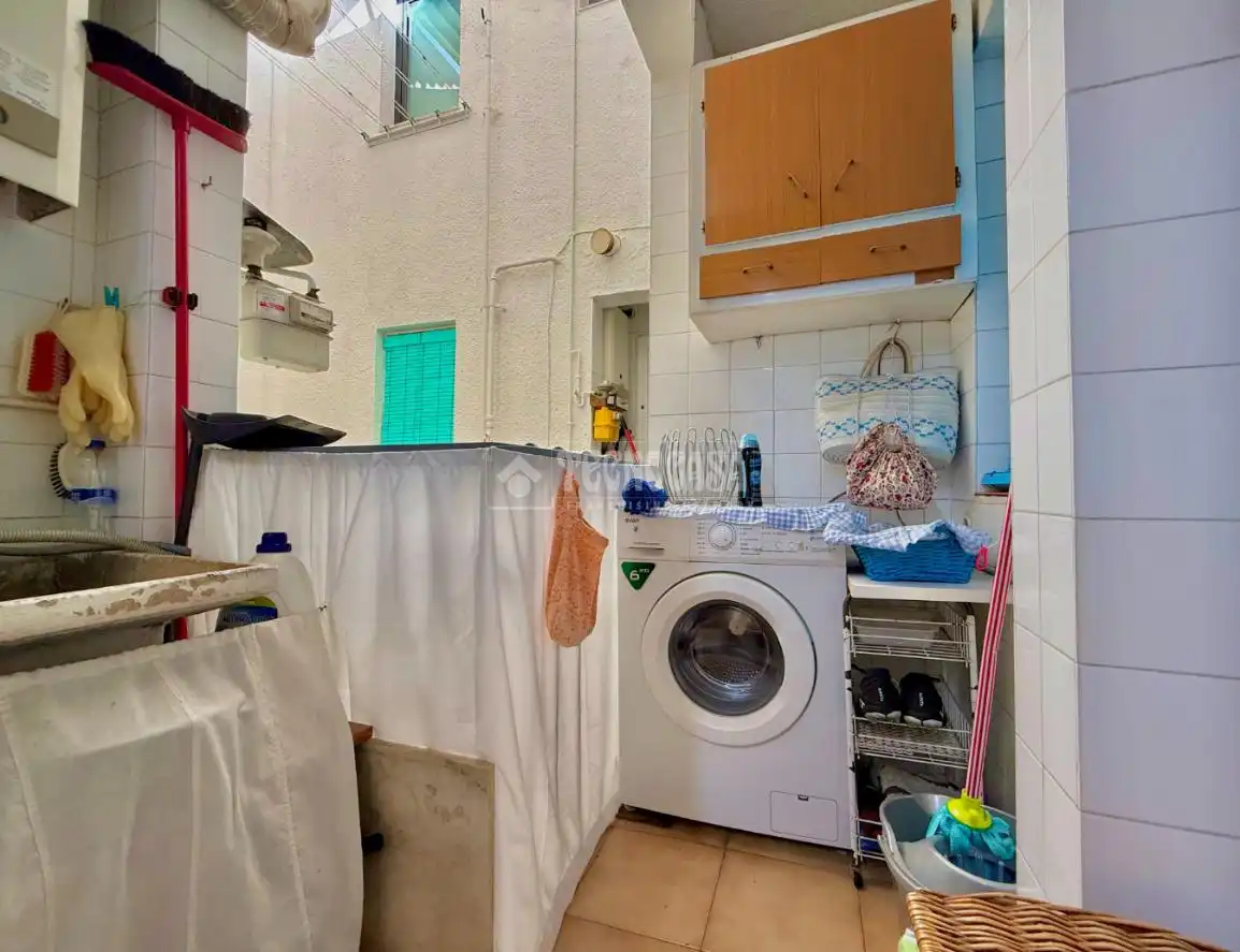 Cocina de Piso en venta en Santa Coloma de Gramenet con Balcón