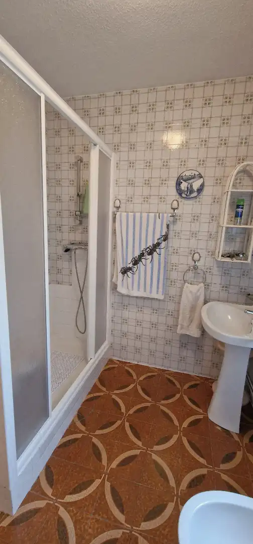 Baño de Piso en venta en El Tiemblo  con Aire acondicionado, Calefacción y Amueblado