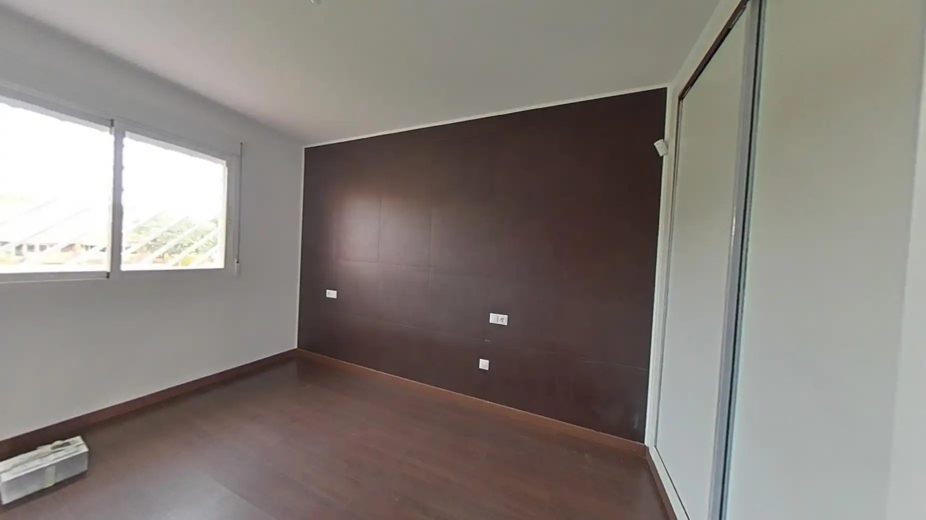 Einfamilien-Reihenhaus zum Verkauf in C/ L´Isle D´Abeau, Parque Lo Torrent