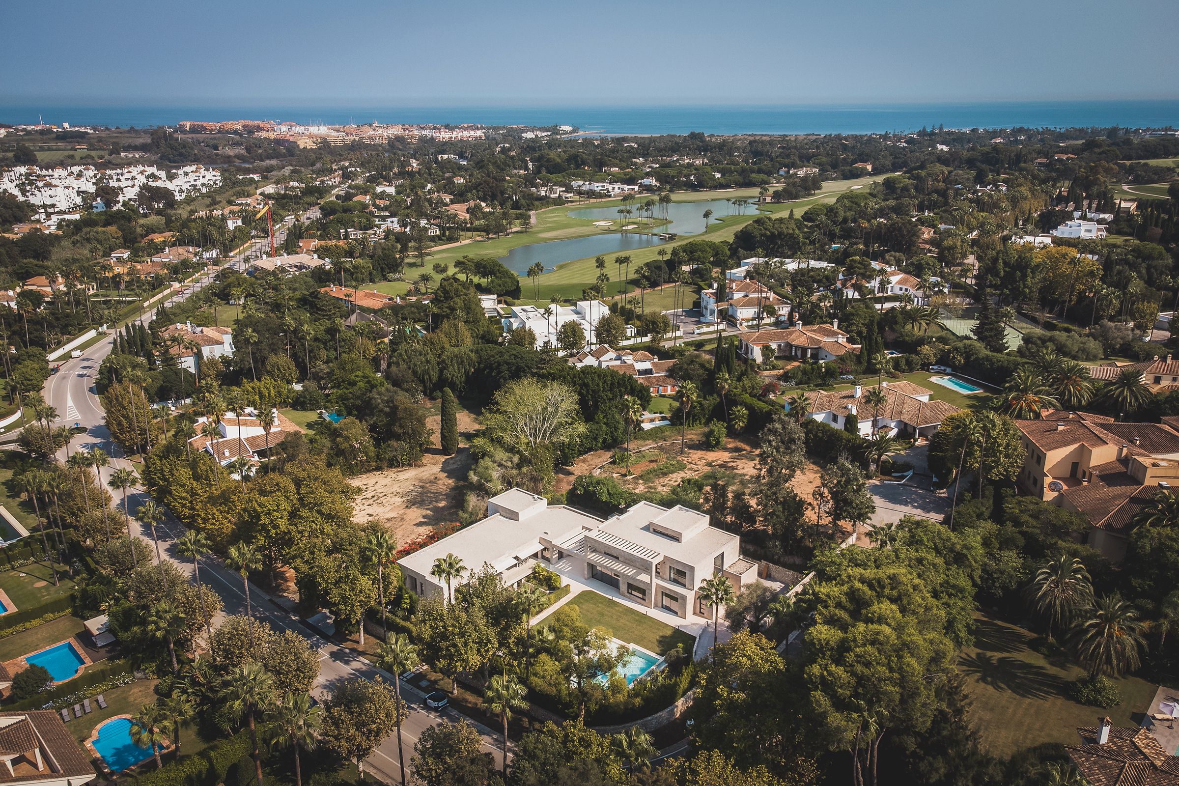 Exterior view of House or chalet for sale in Sotogrande  with Air Conditioner, Parquet flooring and Furnished