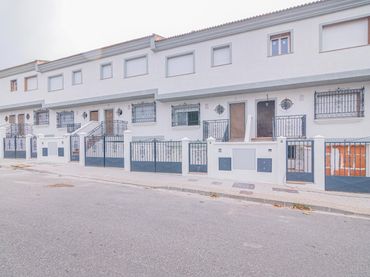 Adossat en venda a Láchar