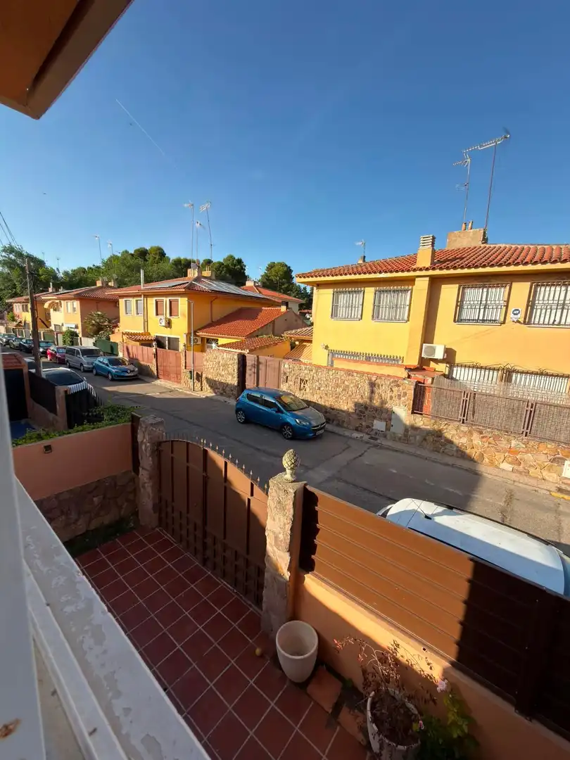 Exterior view of Houses for sale in Ontígola  with Air Conditioner, Heating and Private garden