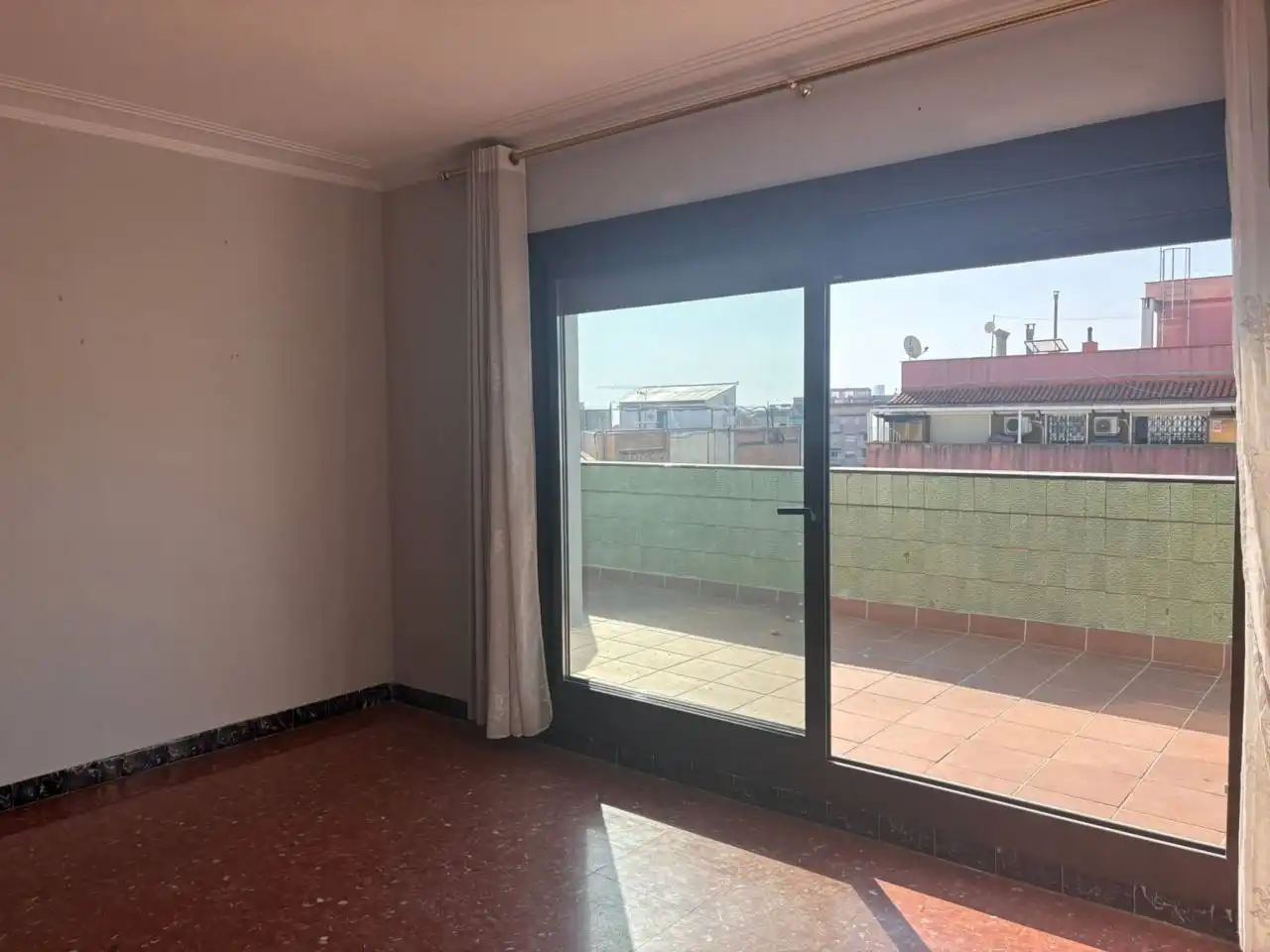 Dormitori de Àtic en venda en Barcelona amb Terrassa i Balcó
