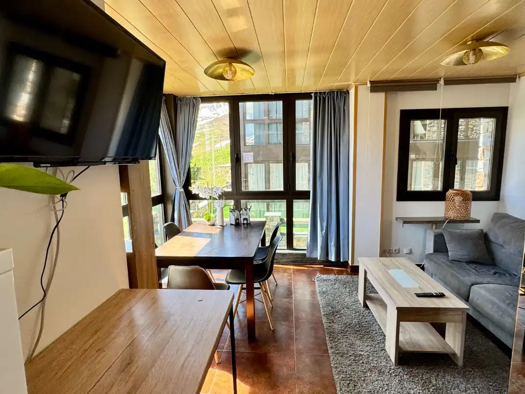 Apartamento con ascensor en venta en de la solana 109, imagen 2