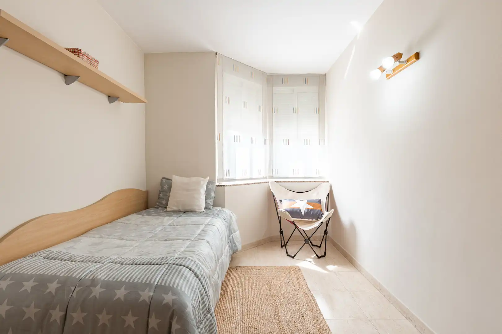Habitación de Casa adosada en venta en Martorell con Aire acondicionado, Calefacción y Jardín privado