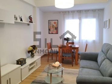 Flat with lift to rent in AVDA. HABANA