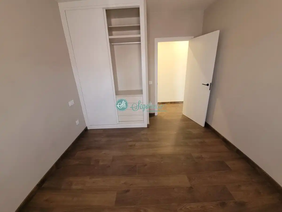 Habitación de Piso de alquiler en Segovia con Calefacción y Balcón