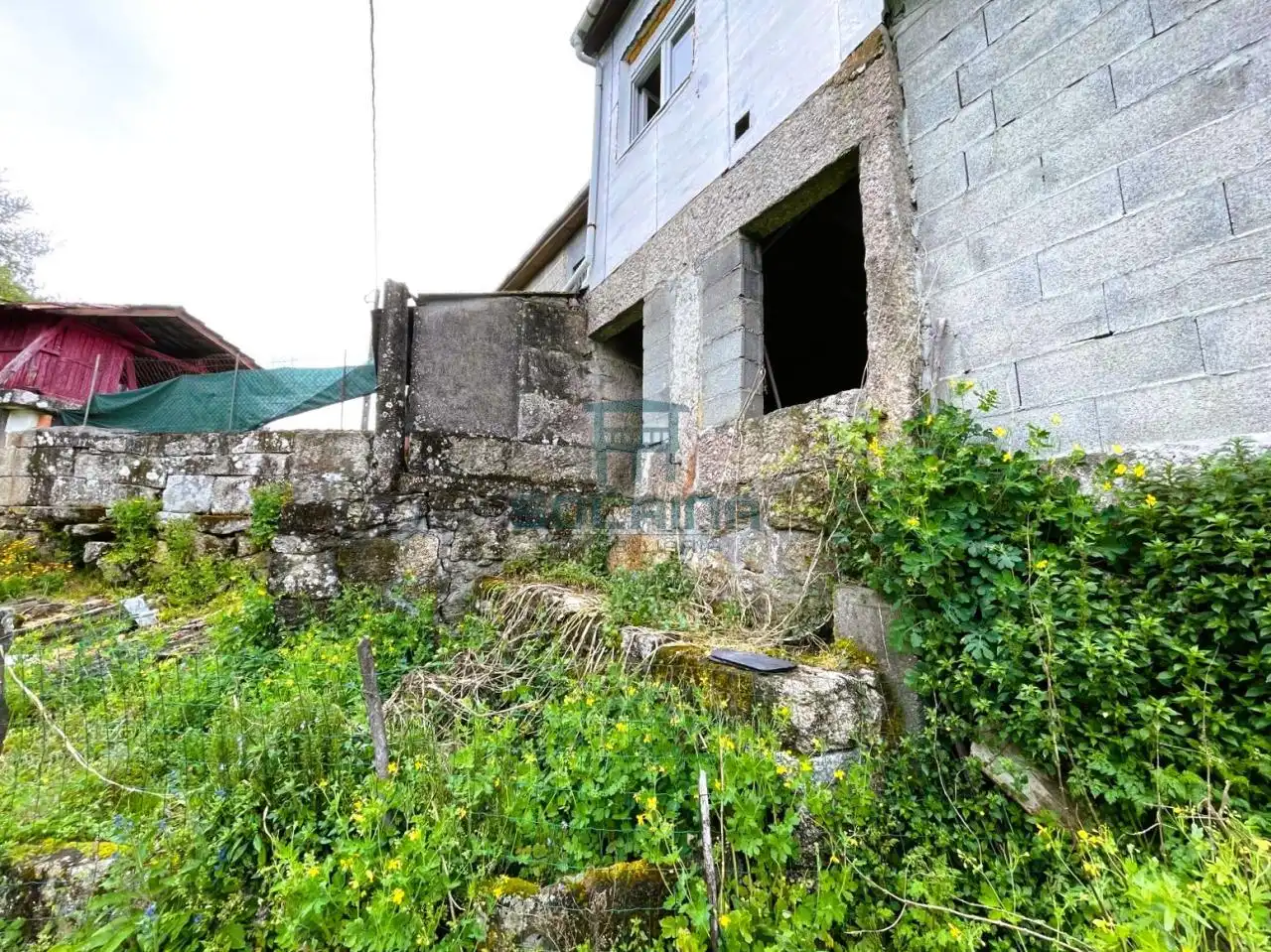 Finca rústica en venta en O Carballiño   con Calefacción y Jardín privado