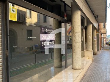 Locale commerciale in affitto a galileu
