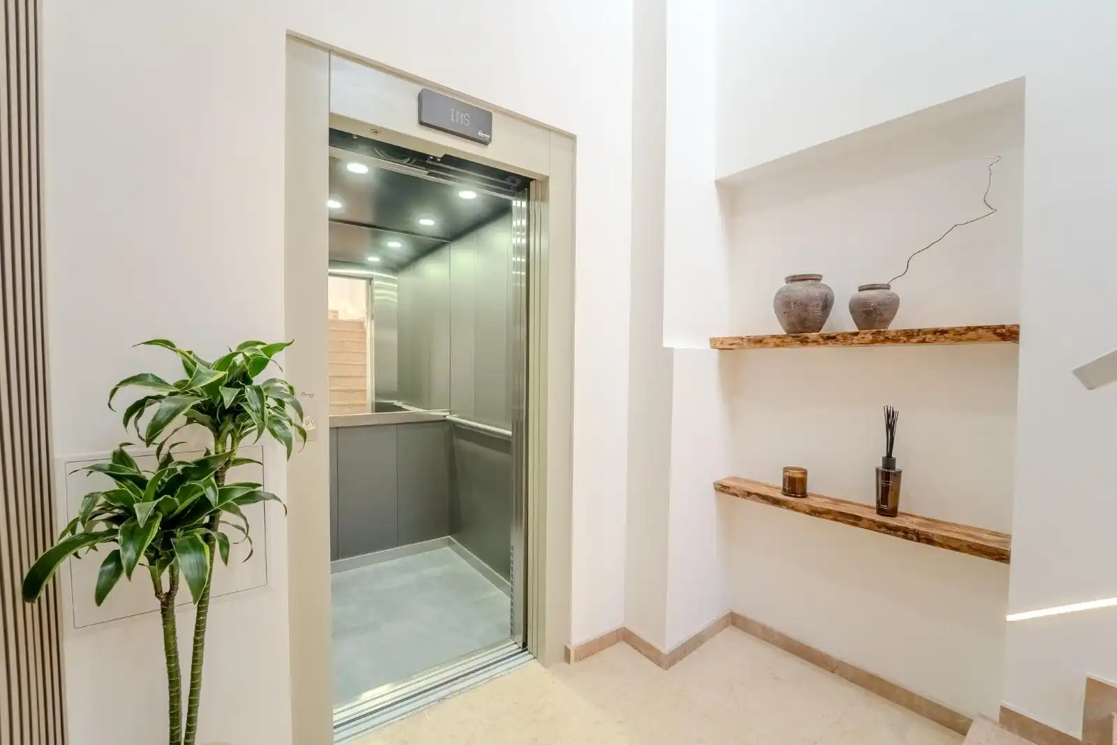 Edificio en venta en Alicante / Alacant