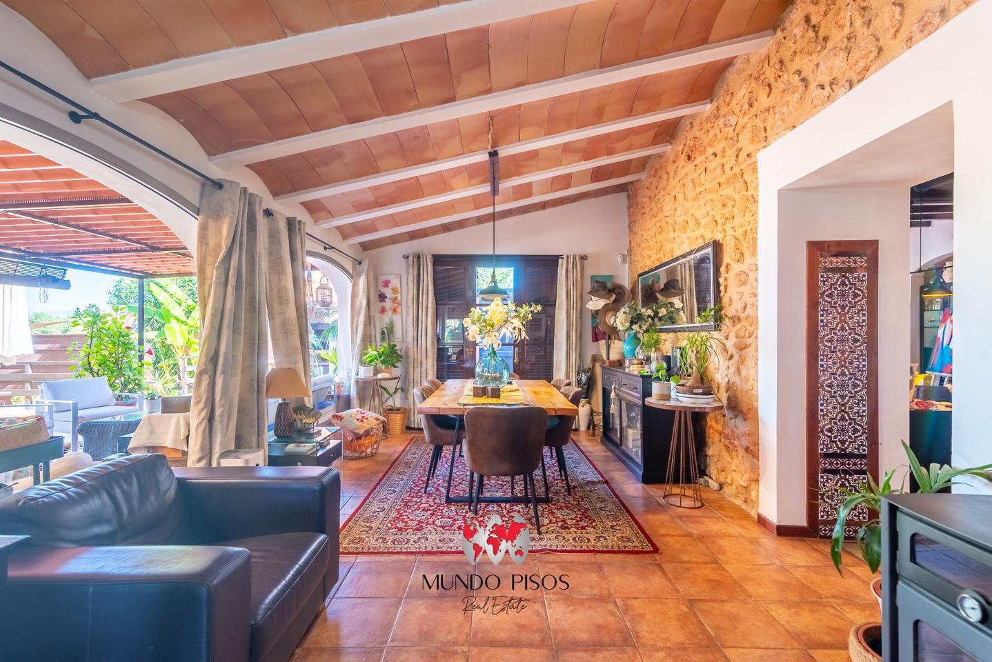 Living room of Country house for sale in  Palma de Mallorca  with Air Conditioner, Private garden and Parquet flooring