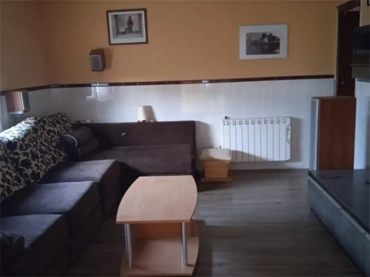 Sala d'estar de Casa adosada en venda en Talaván amb Aire condicionat i Balcó