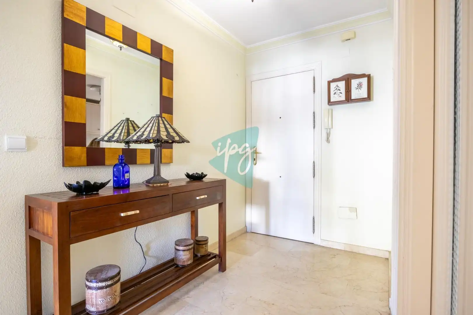 Piso en venta en Estepona con Aire acondicionado, Terraza y Amueblado