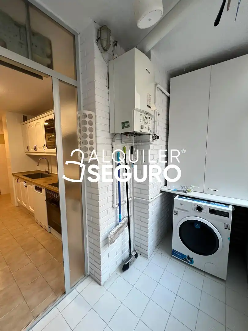 Cocina de Piso de alquiler en Fuencarral - El Pardo