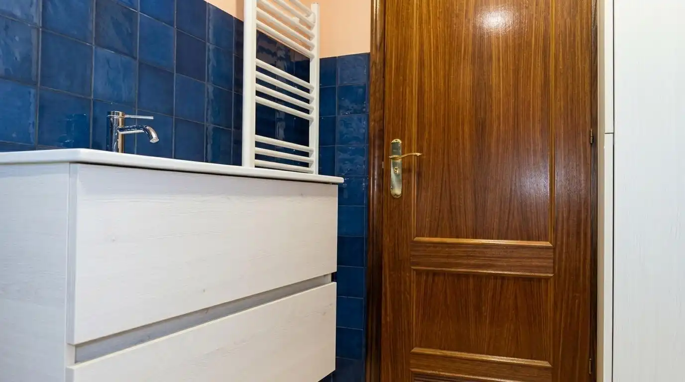 Bathroom of Flat for rent in Oviedo   with Heating and Terrace