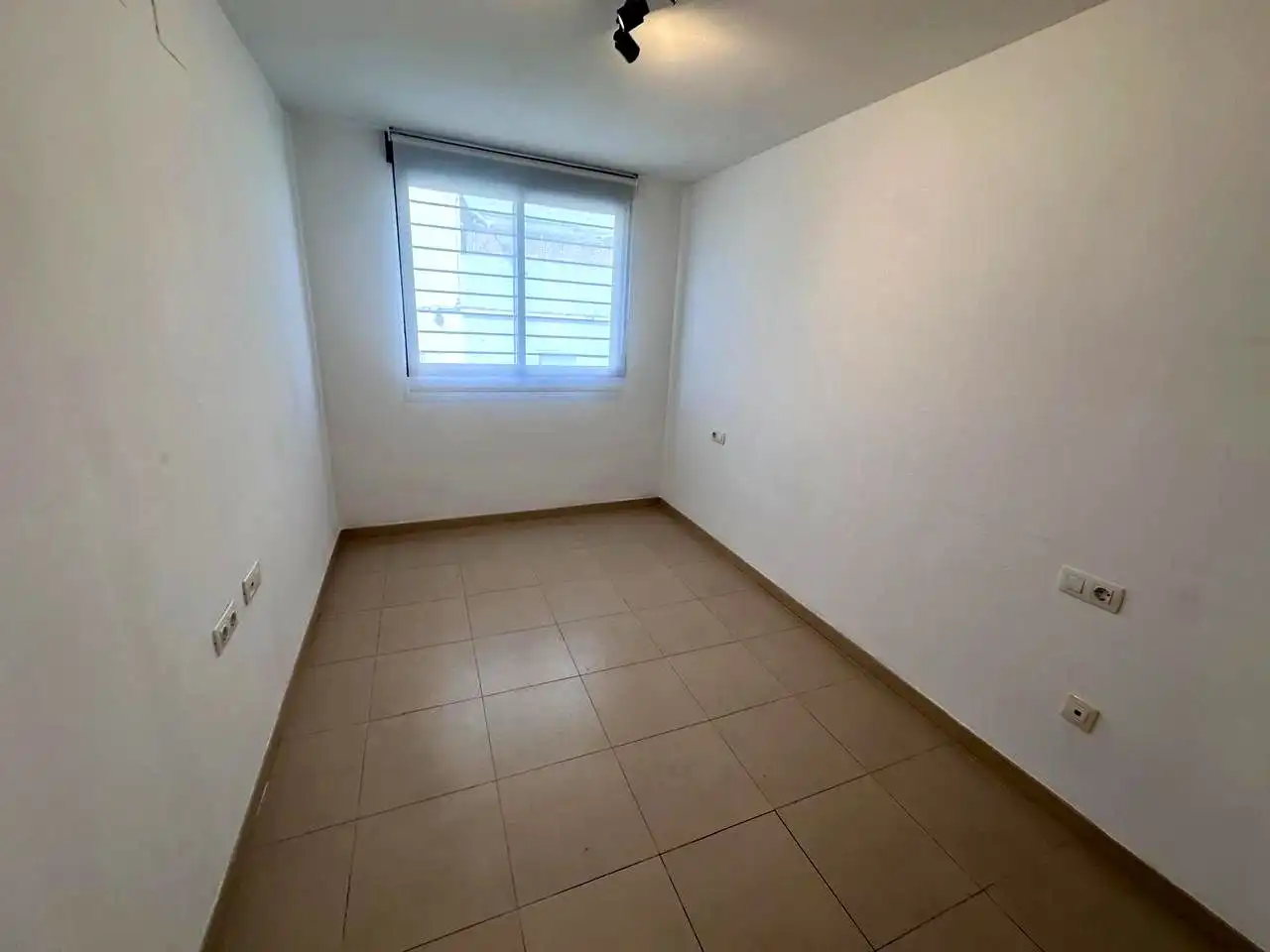 Habitación de Planta baja de alquiler en Castellón de la Plana / Castelló de la Plana con Trastero