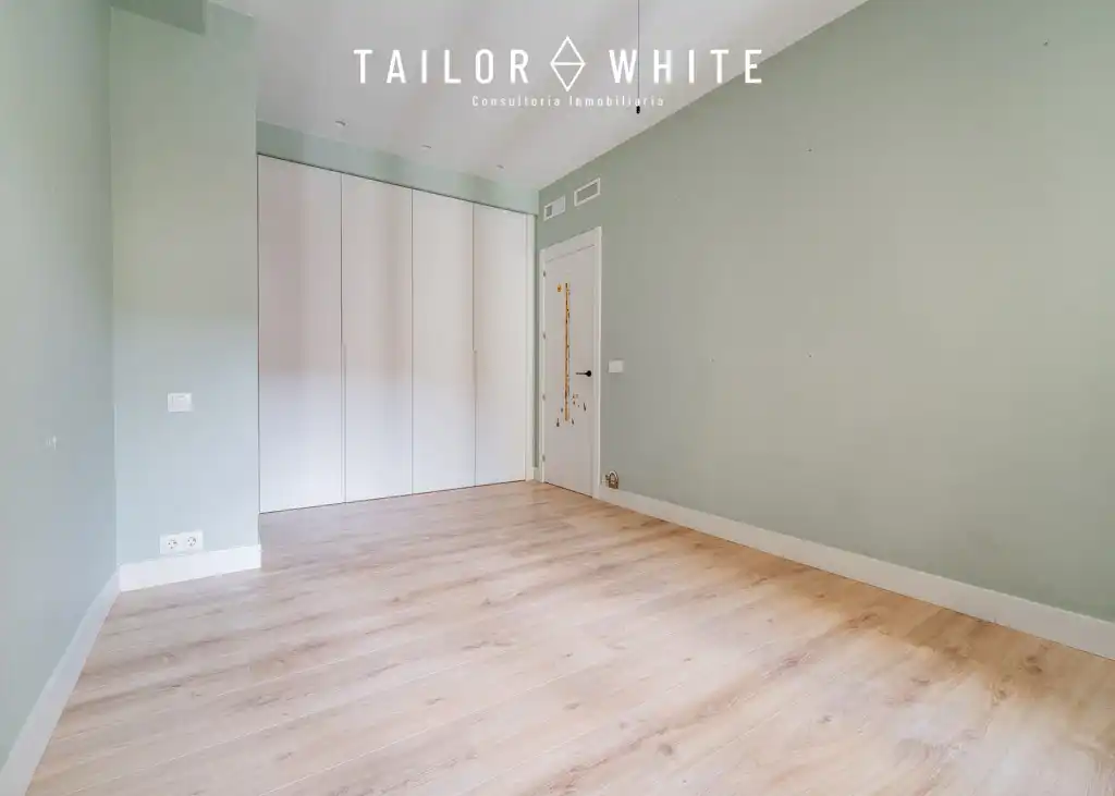Schlafzimmer von Wohnung zur Miete in Madrid mit Klimaanlage, Heizung und Ofen