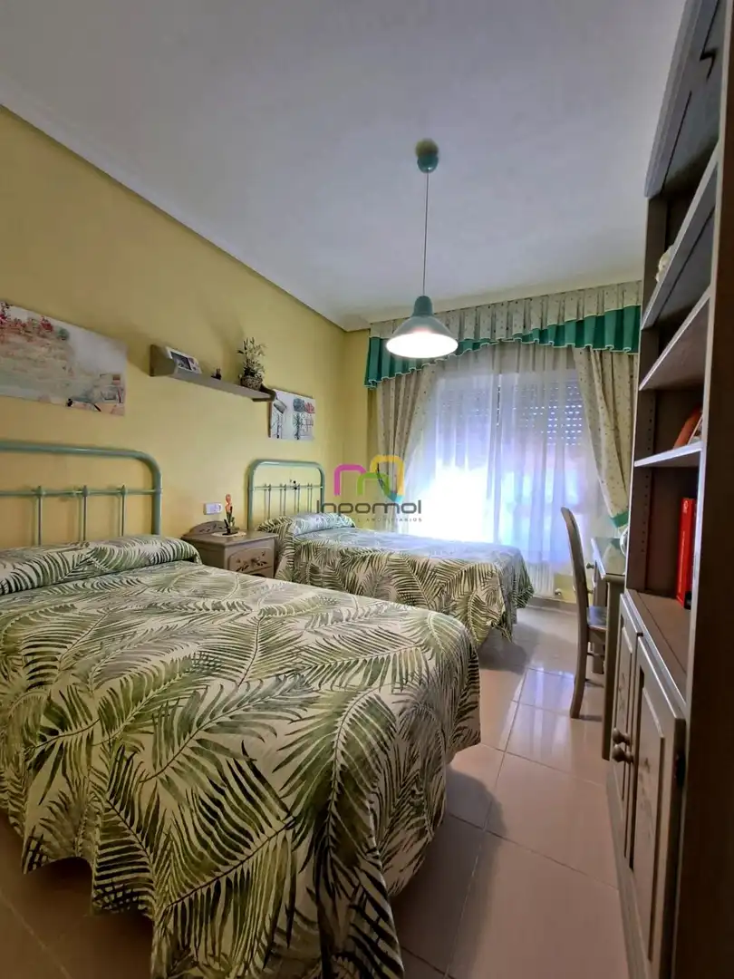 Habitación de Casa o chalet en venta en Badajoz con Aire acondicionado, Calefacción y Jardín privado