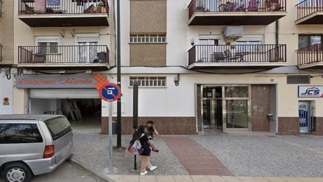 Piso en Venta en Vía de Ramón Pignatelli en Pinares de Venecia