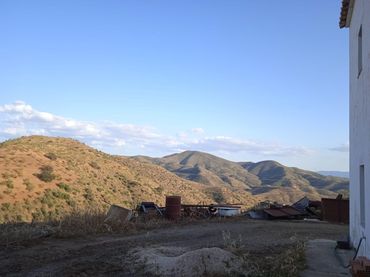 Casa rústica en venda a Almogía