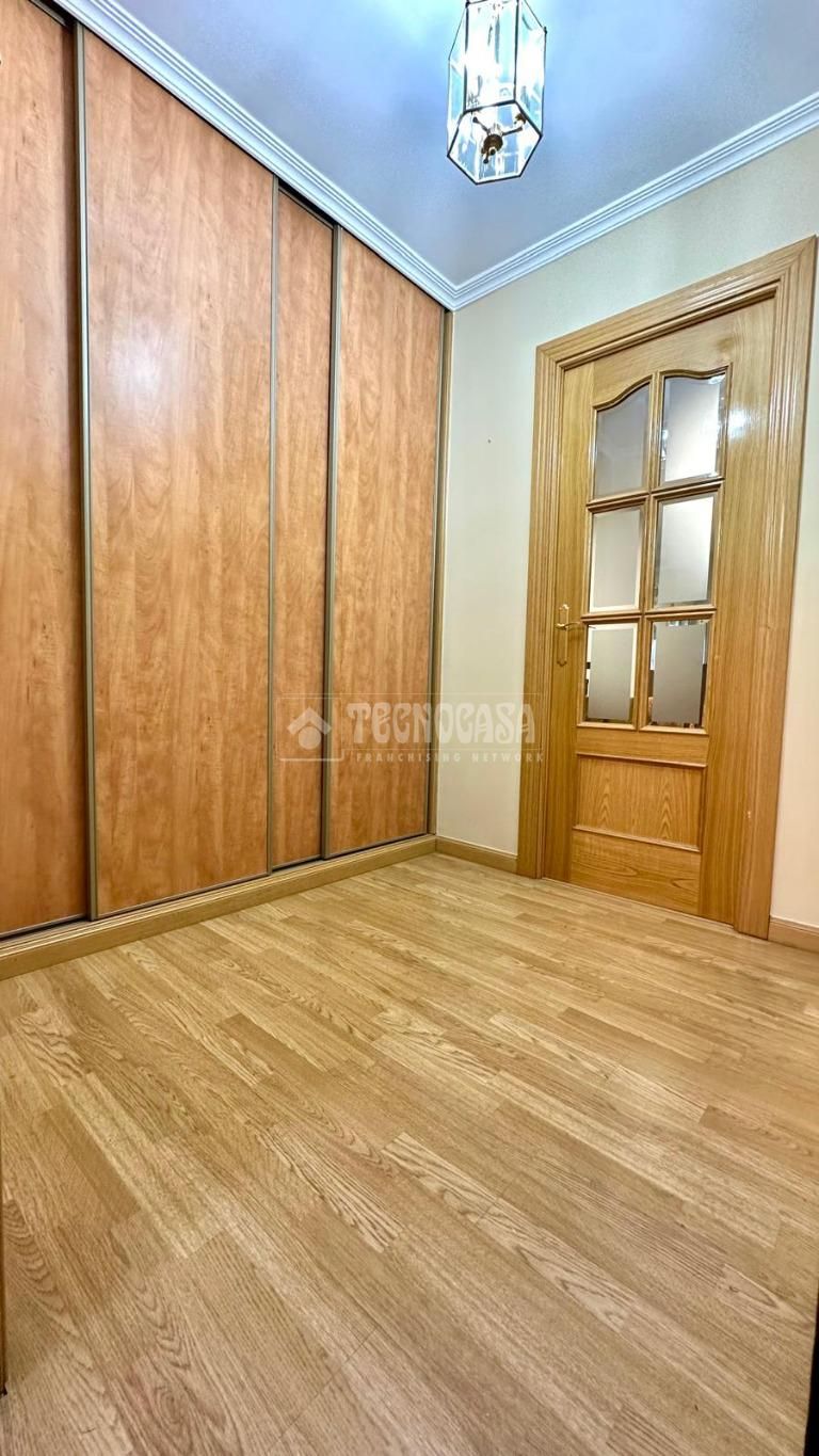 Bedroom of Flat for sale in  Madrid Capital  with Heating and Terrace