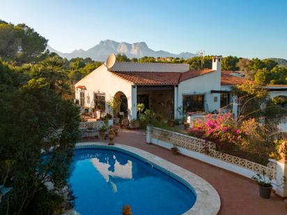 Exterior view of House or chalet for sale in L'Alfàs del Pi  with Air Conditioner, Private garden and Terrace