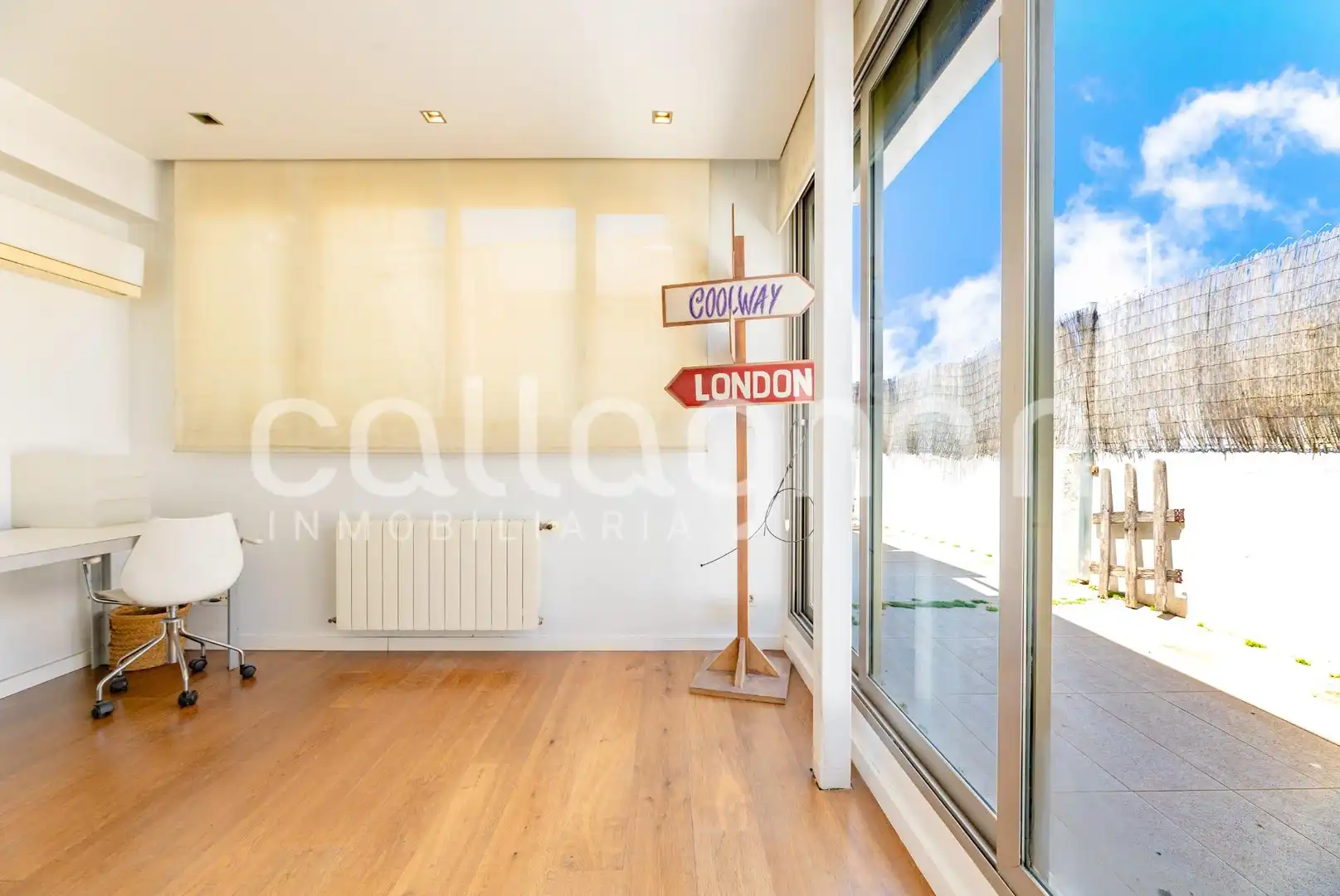 Vista exterior de Ático en venta en Valencia con Calefacción, Terraza y Trastero