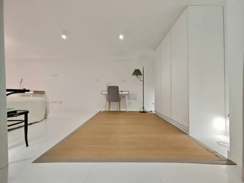 Wohnung zur Miete in Madrid mit Klimaanlage, Heizung und Privatgarten