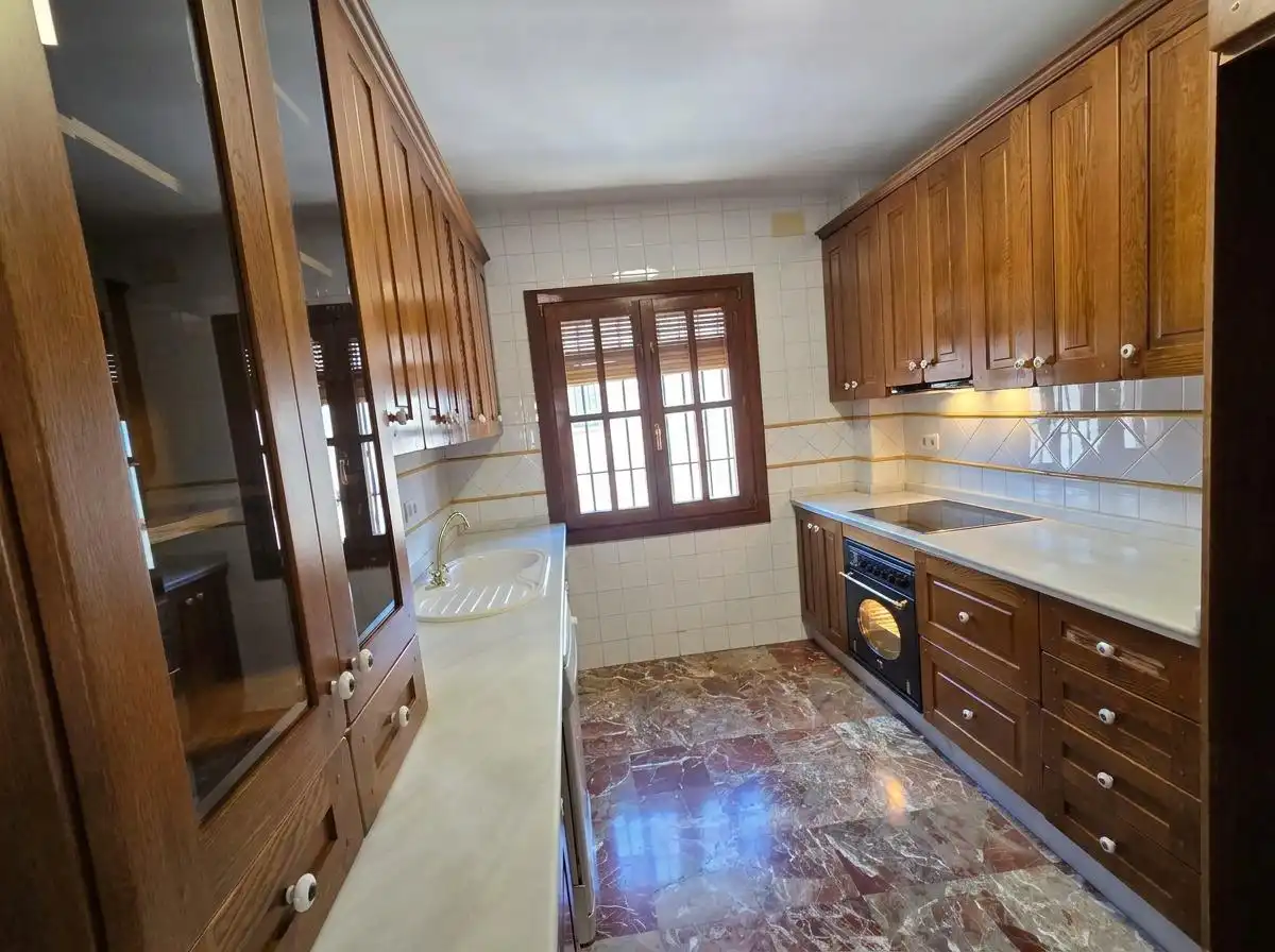 Cuina de Casa o xalet de lloguer en Granada amb Calefacció i Terrassa