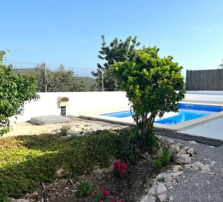 Schwimmbecken von Haus oder Chalet zur Miete in Sitges mit Klimaanlage, Heizung und Privatgarten