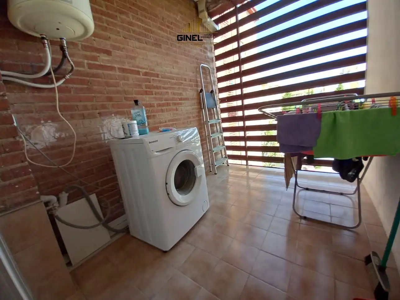 Terrassa de Pis de lloguer en Jaén amb Aire condicionat i Balcó