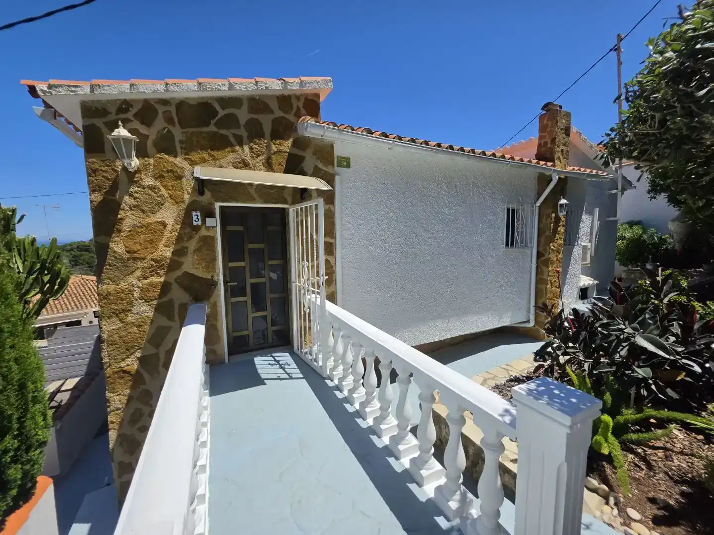 Vista exterior de Casa o chalet en venta en Dénia con Aire acondicionado, Jardín privado y Trastero