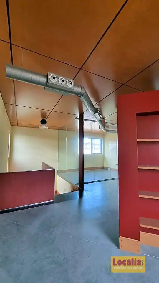 Büro zum Verkauf in Santander