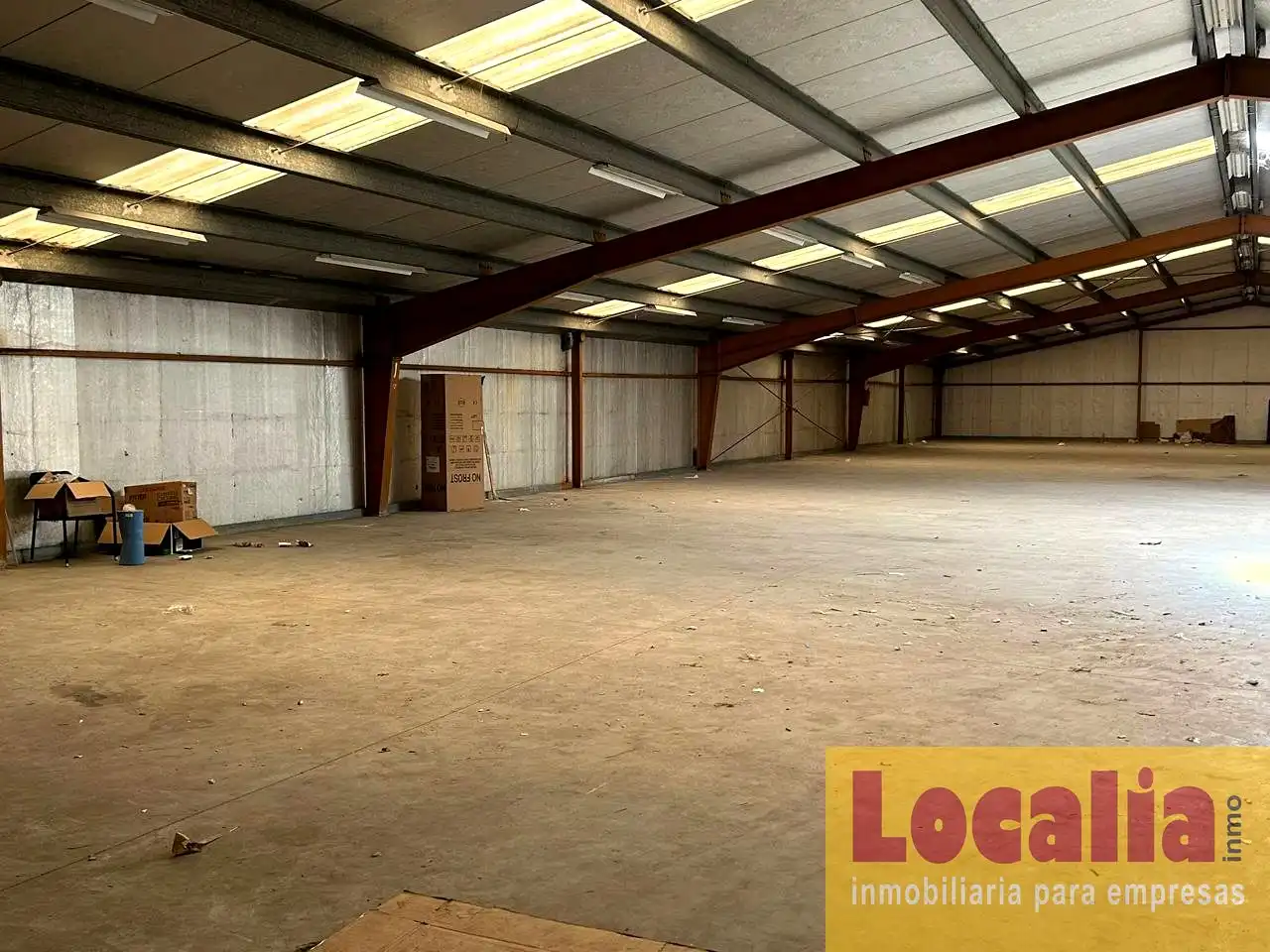 Industrial buildings for rent in Los Corrales de Buelna 
