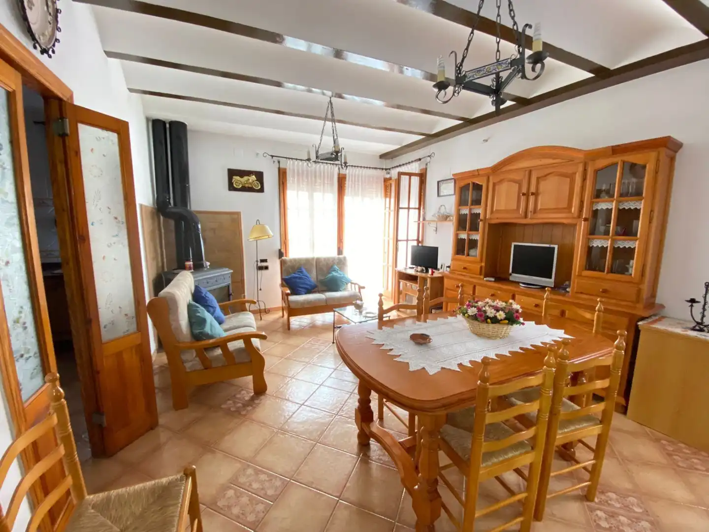 Sala d'estar de Casa o xalet en venda en Chulilla